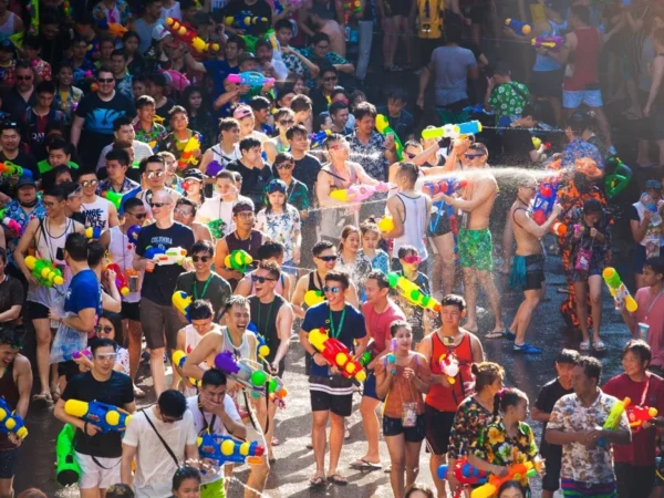 Selain Gaji Besar, Festival Songkran Juga Jadi Alasan WNI Betah di Kamboja