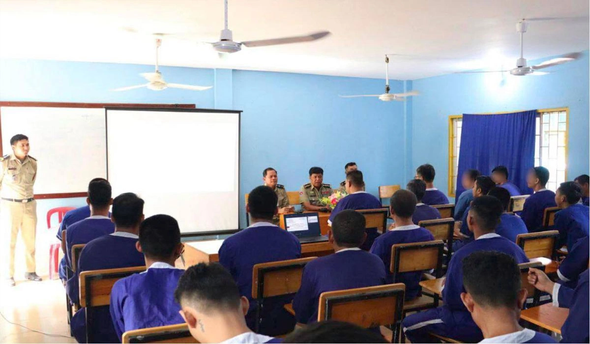Kamboja Luncurkan Program Belajar Bahasa Mandarin Untuk Narapidana