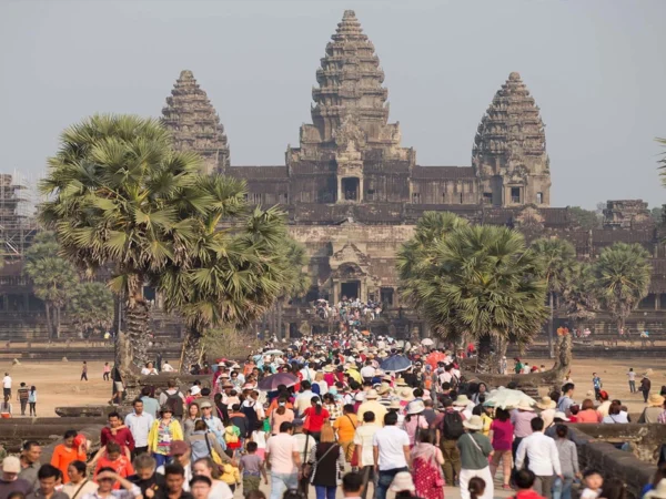 Wow! Kamboja Diserbu 4 Juta Turis Asing, Naik Hampir 53%!