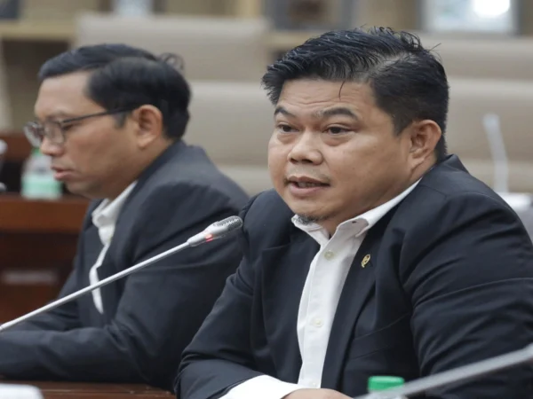 Seruan Tegas Komisi I DPR, Bongkar Jaringan Online Scam Kamboja