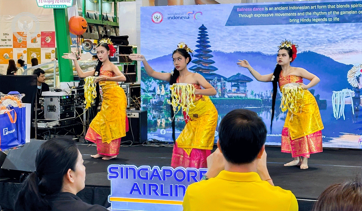 KBRI Phnom Penh Tebar Pesona Wonderful Indonesia Di Pameran TIME TO FLY