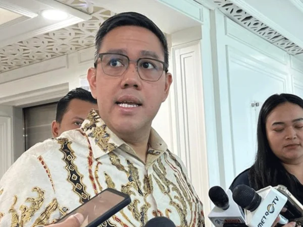 Komisi-I-DPR-Dorong-Satgas-Khusus-Atasi-Kasus-WNI-Korban-Scam-Kamboja