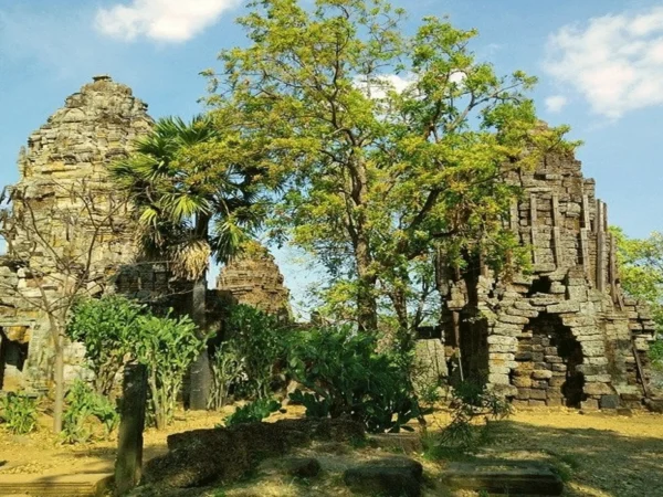 Menapaki Keindahan dan Sejarah Wat Banan Temple di Kamboja