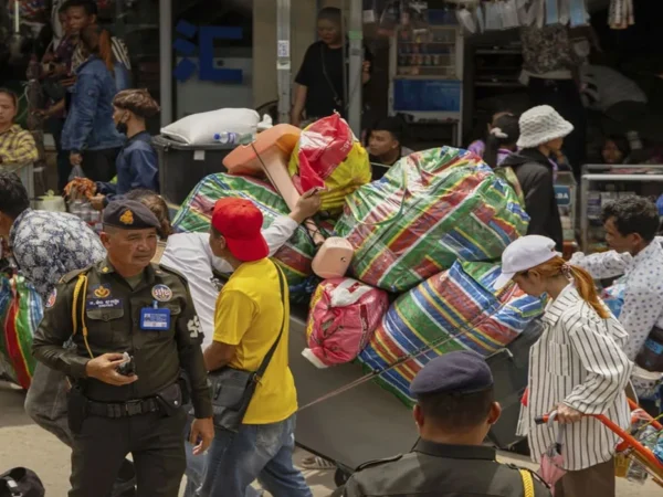 Pekerja Migran Bisa Jadi Jembatan Damai Antara Kamboja-Thailand
