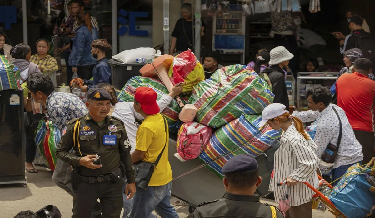 Pekerja Migran Bisa Jadi Jembatan Damai Antara Kamboja-Thailand
