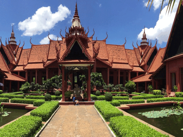 Menelusuri Pesona Warisan Budaya di Museum Nasional Kamboja
