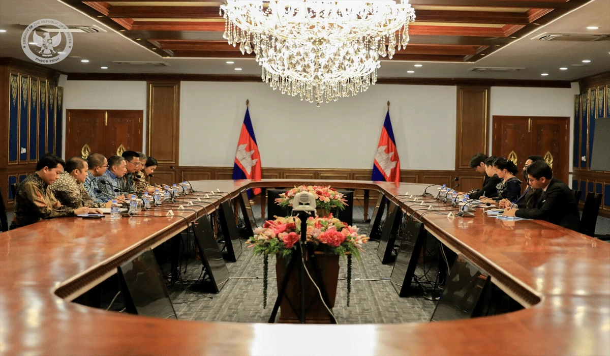 Wamenlu Anis Matta Ke Phnom Penh, Bangun Kemitraan Strategis Indonesia!