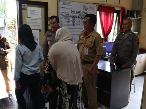 ​Foto KTP Buram Selamatkan Wanita Wonosobo Dari Perdagangan Manusia ke Kamboja!​