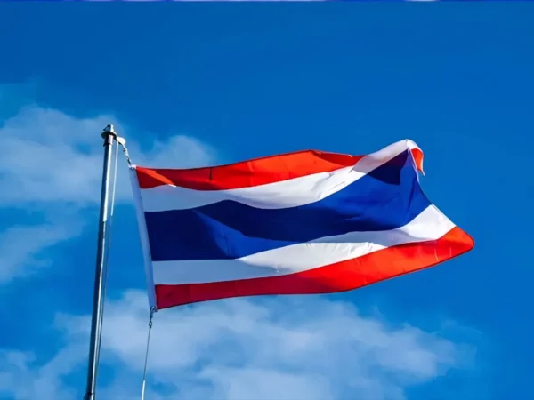 Konflik Kamboja–Thailand, Bendera Thailand Dicopot di Boeng Trakuon
