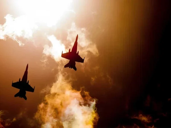 Thailand Sebut Serangan Udara Hancurkan Gudang Rudal BM-21 Kamboja